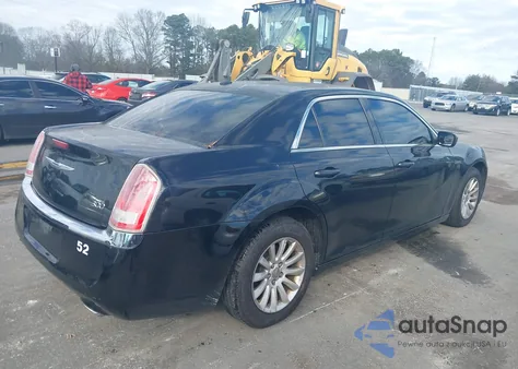 2013 Chrysler 300 Motown из США, поврежденный, VIN 2C3CCAAG7DH520739
